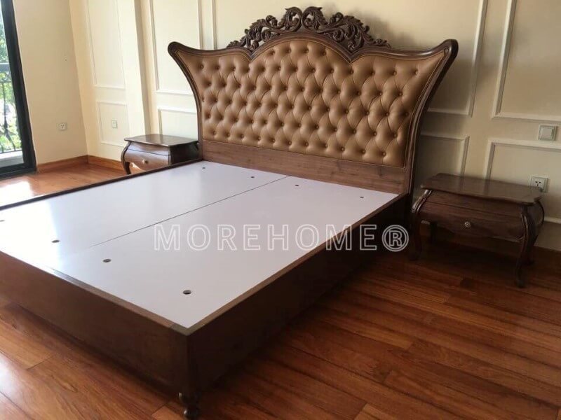 Hình ảnh giường ngủ gỗ óc chó tự nhiên nhập khẩu có chân tinh tế - mẫu giường ngủ được lựa chọn nhiều trong những công trình thi công biệt thự Thiết kế phòng ngủ gỗ óc chó