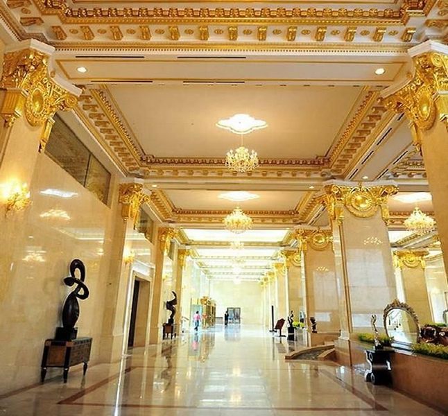Cùng chiêm ngưỡng Grand Plaza khách sạn 5 sao dát vàng tại Hà Nội Cùng chiêm ngưỡng Grand Plaza khách sạn 5 sao dát vàng tại Hà Nội