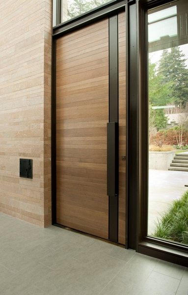 Top 10 mẫu cửa gỗ tự nhiên, cửa gỗ công nghiệp đang hot trong thiết kế nội thất hiện nay modern-front-door-in...