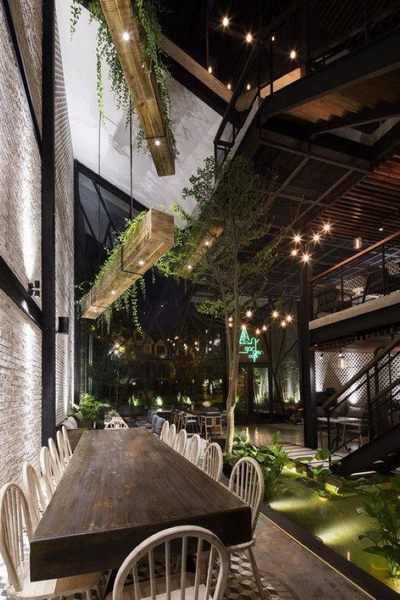Thiết kế nhà hàng sân vườn sang trọng Thiết kế nhà hàng sân vườn sang trọng