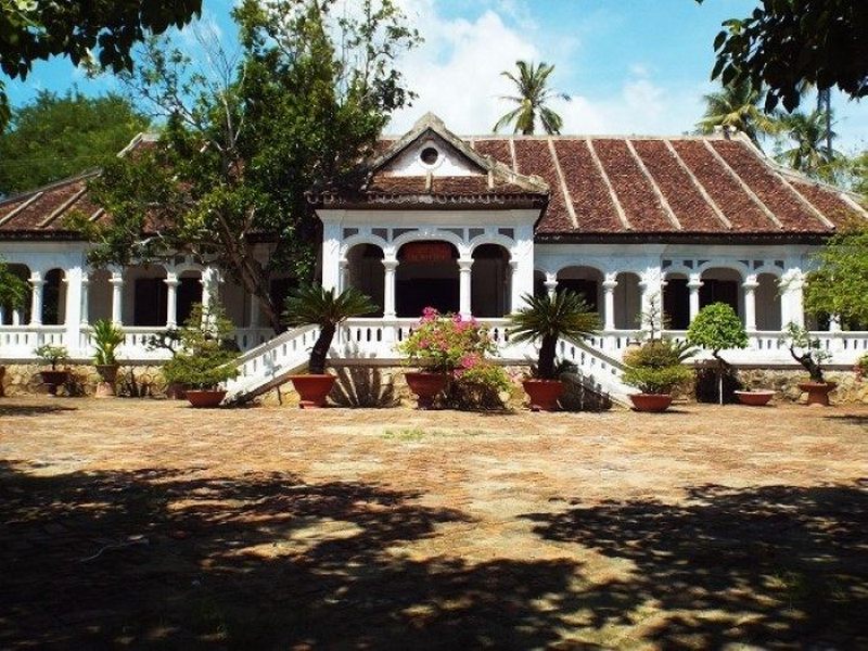 nhà kiểu Pháp