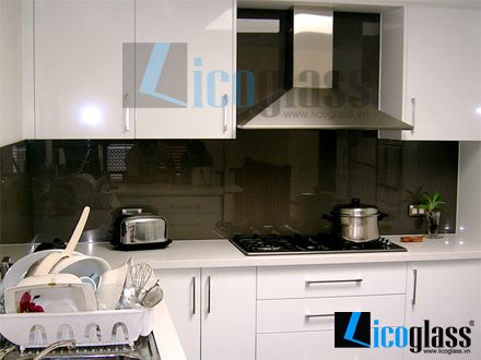  Kính màu ốp bếp - màu nâu