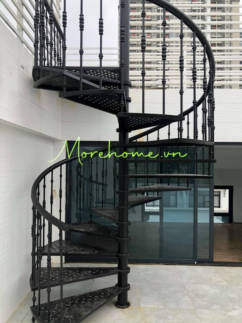 Thi công cầu thang xoắn