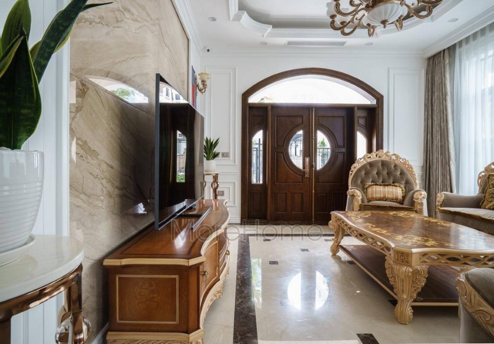 Thi công cửa gỗ tự nhiên