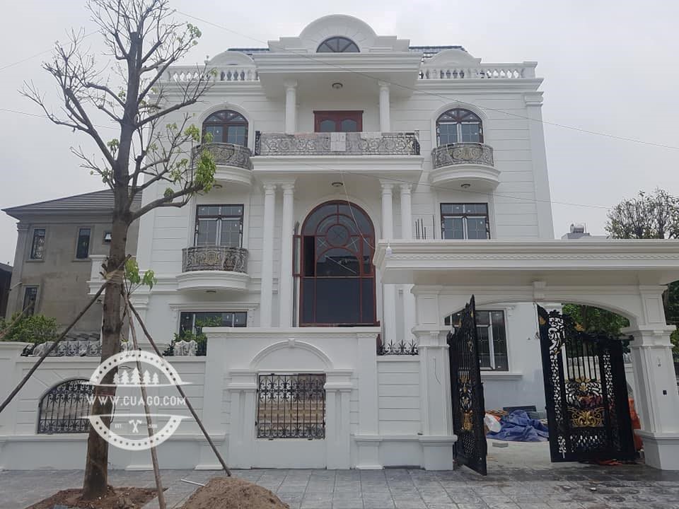 Thi công cửa gỗ tự nhiên