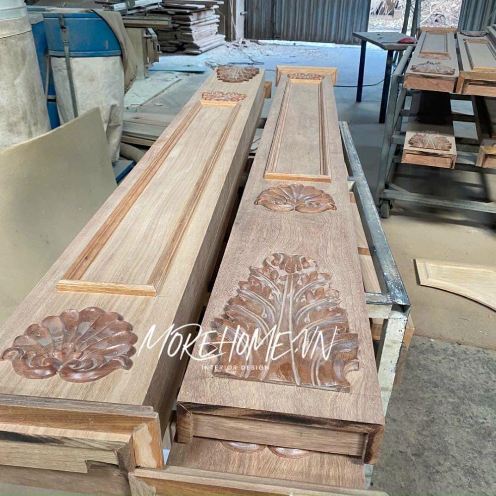 Thi công cửa gỗ tự nhiên