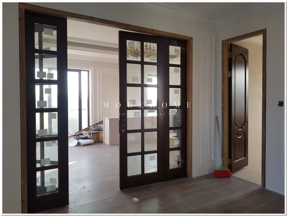 Thi công cửa gỗ tự nhiên