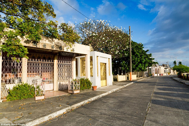 Tham quan toàn cảnh biệt thự sang trọng dành riêng cho người quá cố tại Philippines 1