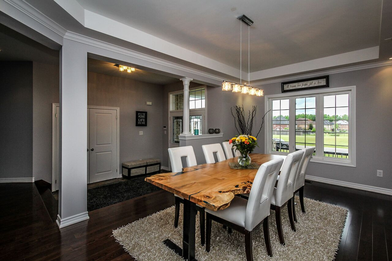 Trang trí nội thất không gian hiện đại với đồ gỗ óc chó