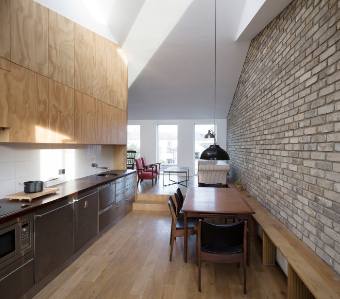 Cải tạo nhà theo phong cách hiện đại tại Anh