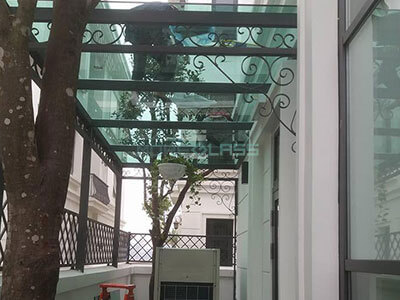 Mái nhà bằng kính cường lực